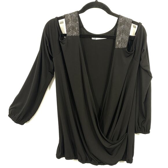 Maurices Black Slinky Knit Top Size Medium Studded Shoulders Cut Out long Sleeve - Picture 8 of 10